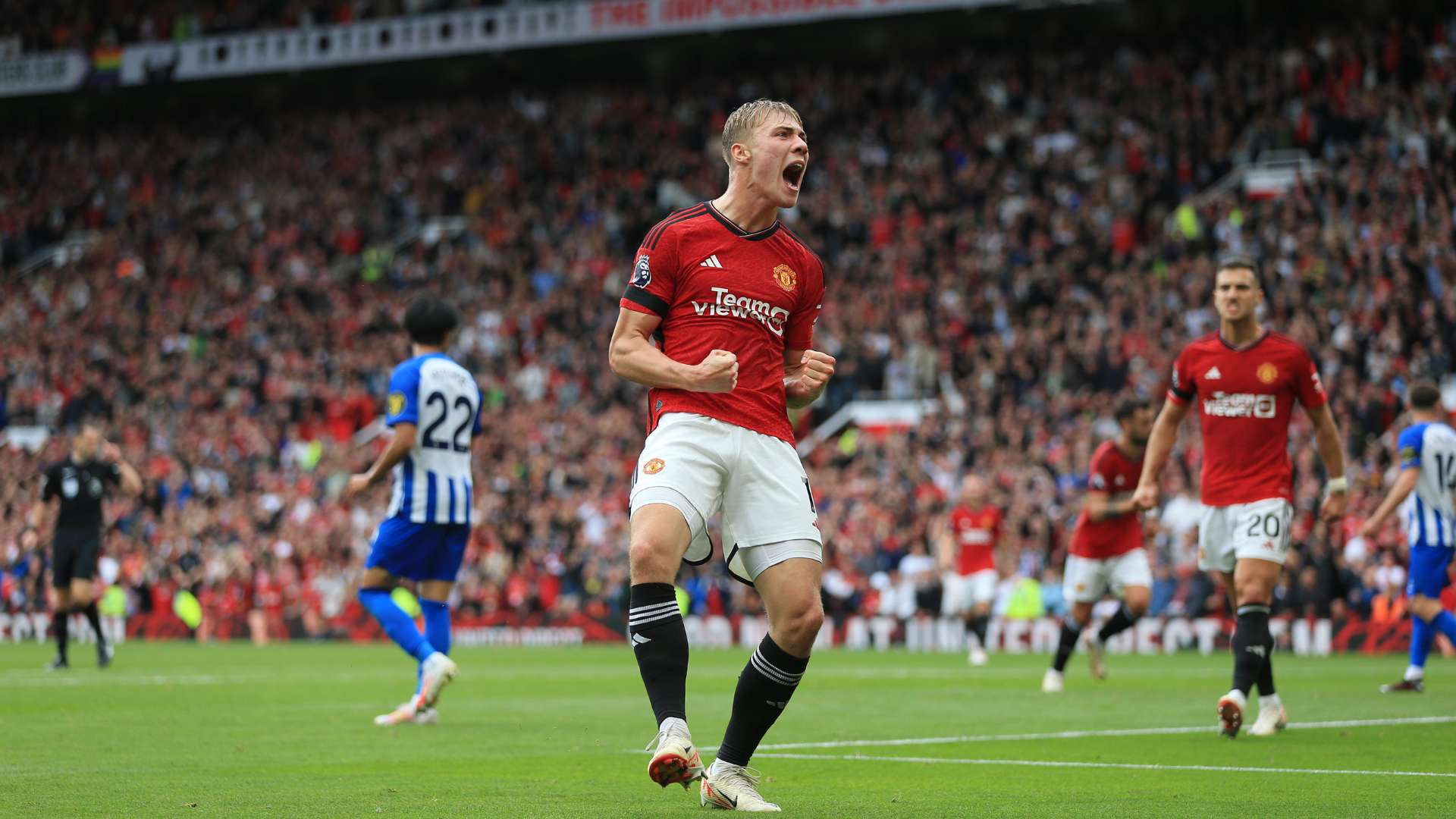 许多女足美 许多女足美